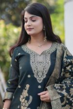 Festive Woven Gold Banarasi-Style Salwar Kameez Set in Deep Emerald Green - Image 3