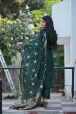 Women's Bottle Green Art Cotton Kurta Set with Intricate Zari Embroidery & Woven Dupatta - Image 2